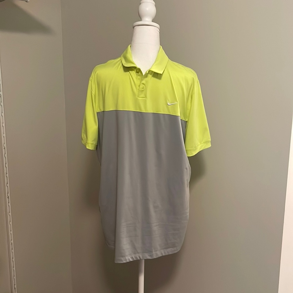 Nike Golf Polo Size M